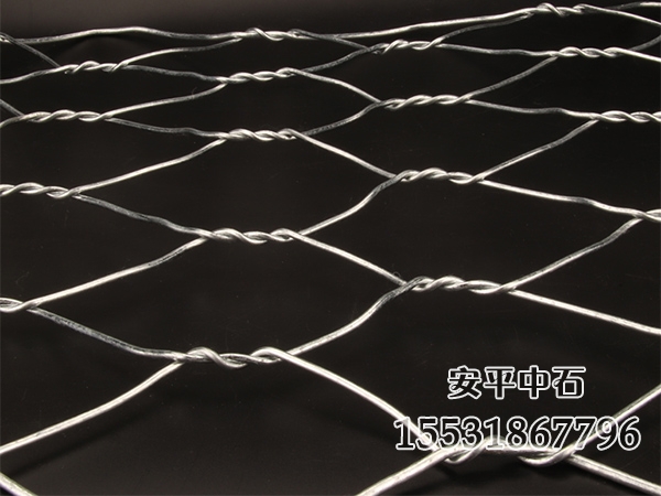 鍍鋅格賓網(wǎng)護(hù)岸 鍍鋅格賓網(wǎng)護(hù)岸