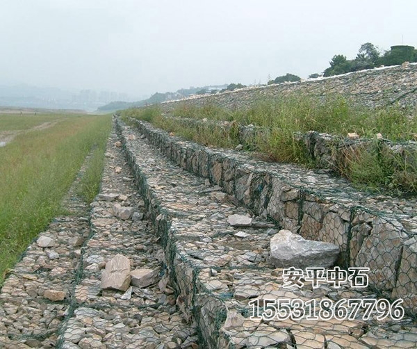 鍍鋅覆塑格賓網(wǎng) 鍍鋅覆塑格賓網(wǎng)